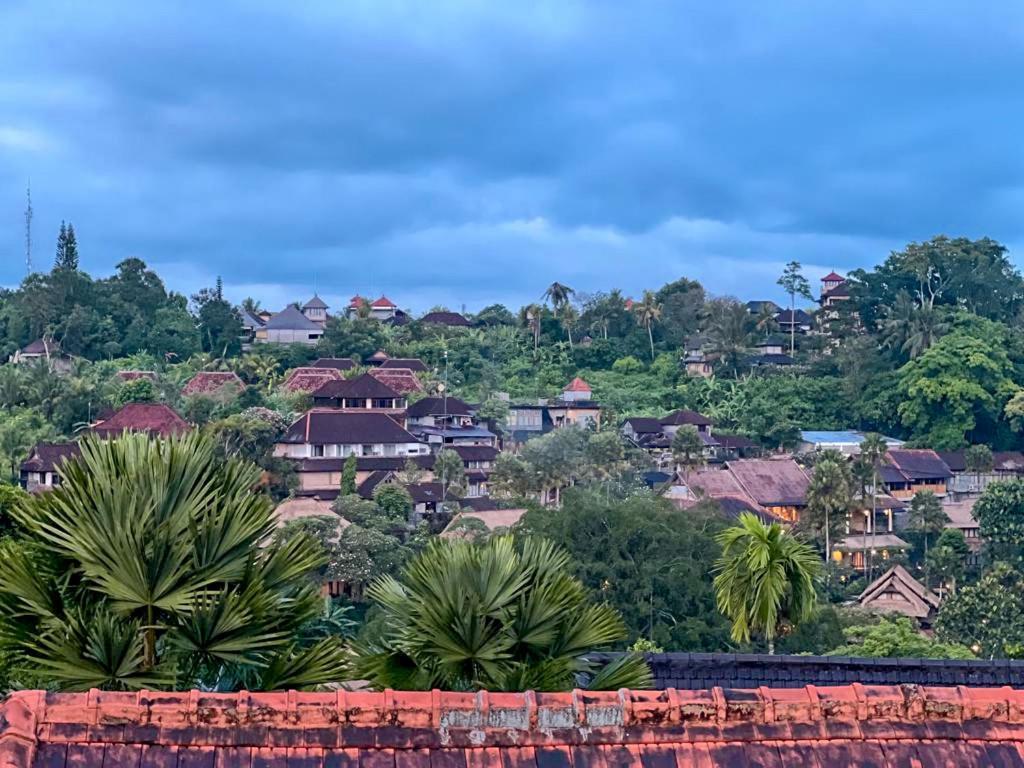 Heri House Ubud Exterior photo